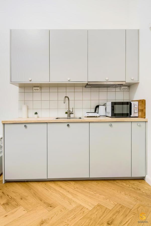 Pieni Roobertinkatu Big 13 Apartment เฮลซิงกิ ภายนอก รูปภาพ
