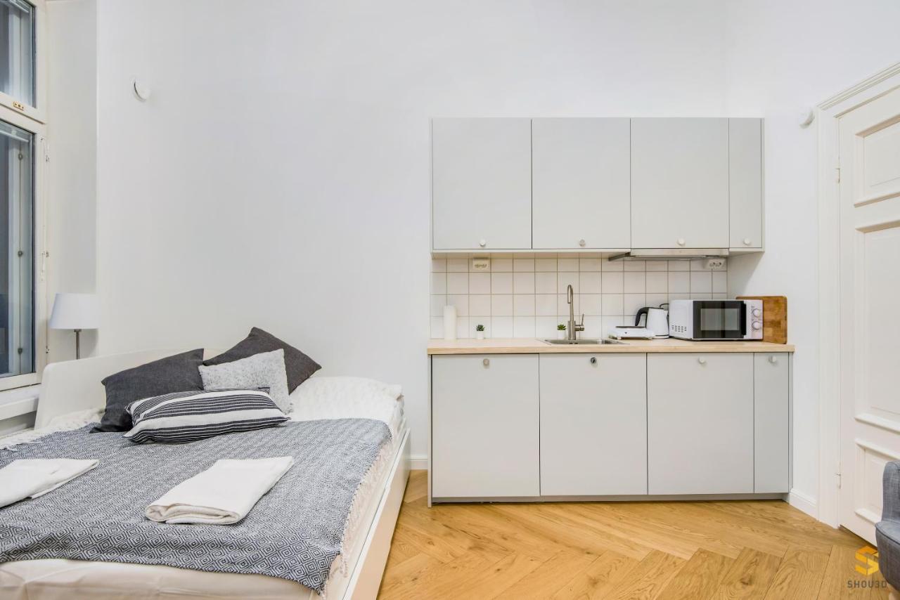 Pieni Roobertinkatu Big 13 Apartment เฮลซิงกิ ภายนอก รูปภาพ